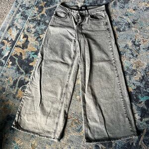 BDG Low rise wide leg jeans